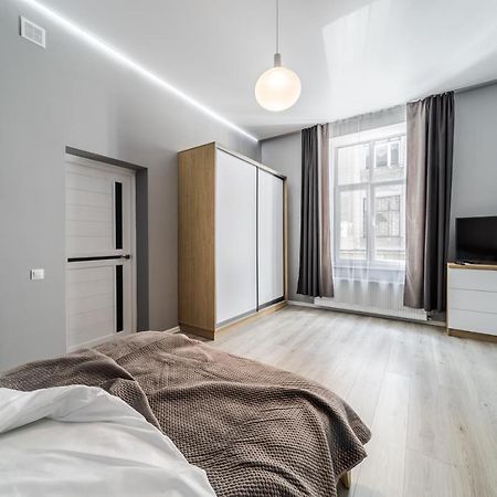 Inshiapartments On Popovycha Str 2 إلفيف المظهر الخارجي الصورة