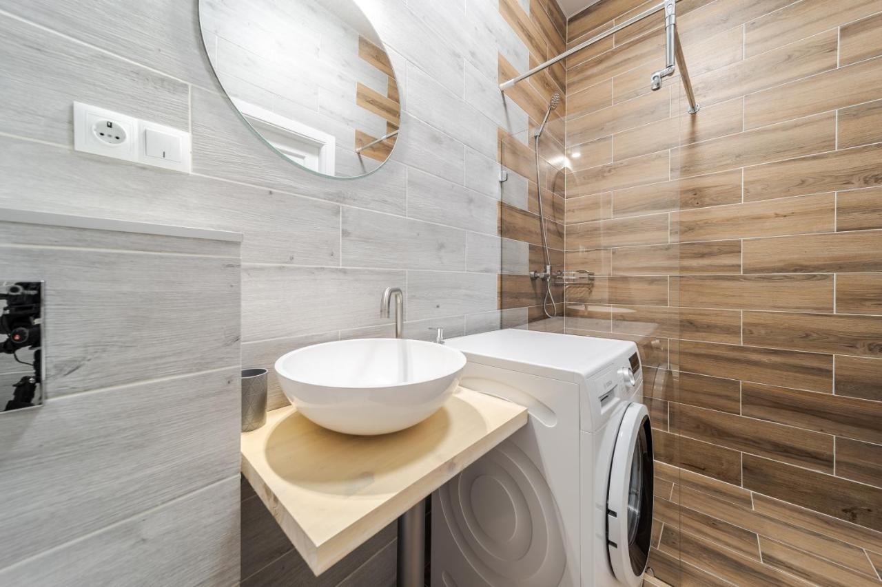 Inshiapartments On Popovycha Str 2 إلفيف المظهر الخارجي الصورة