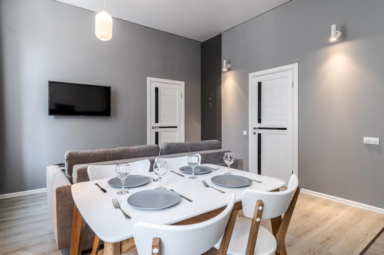 Inshiapartments On Popovycha Str 2 إلفيف المظهر الخارجي الصورة